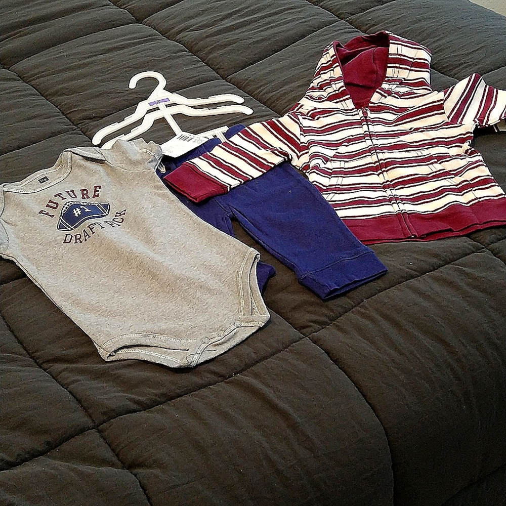 Infant boy's outfit size 9-12 months.